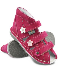 Różowe Kapcie Profilaktyczne Danielki z Kwiatuszkami