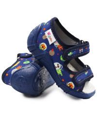 Kapcie dziecięce do przedszkola Wojtyłko Dawid granatowe