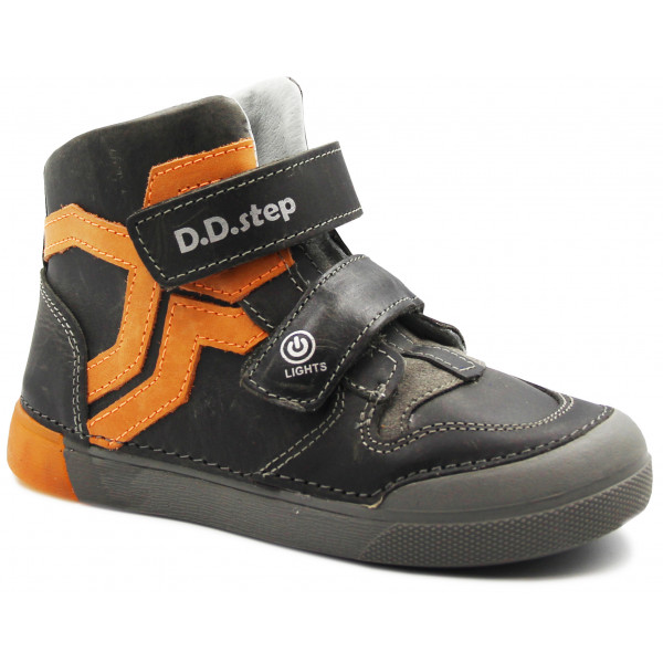 Buty na Wiosnę dla Chłopca LED Świecące DD Step 068-577bm