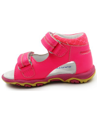 Sportowe sandałki dla dziewczynek na lato ze skóry naturalnej róż Bartek w-71825/NPF