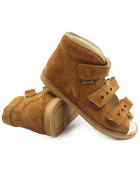 Kapcie Profilaktyczne Do Przedszkola Z Obcasem Thomasa Carmel Ameko