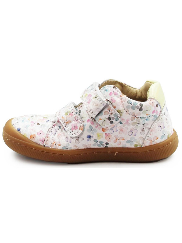 Buty Na Wiosnę Dla Dziewczynki Elastyczne w Kwiatuszki Primigi 7900077