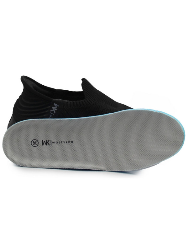 Damskie Buty Na Jesień Półbuty Kapcie Do Szkoły Wojtyłko 7A25353C Czarny