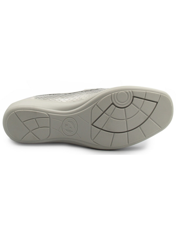 Eleganckie białe wygodne półbuty dla kobiet na jesień Comfortabel 942198-92