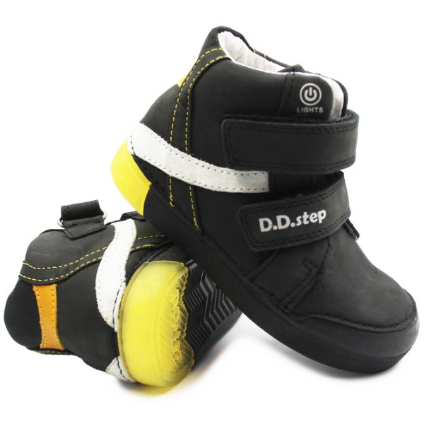 Buty Dla Chłopca Na Wiosnę Podeszwa LED D D Step A068-398AM LED