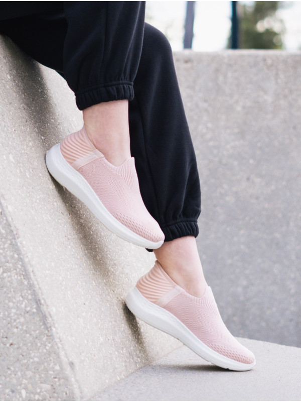 Damskie Buty Na Wiosnę Sportowe Skechers Wojtyłko 7A25388R Pudrowy Róż Do szkoły