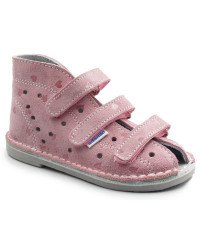 Pierwsze kapcie do przedszkola dla dziewczynek z wysokim zapiętkiem Adamki w serduszka