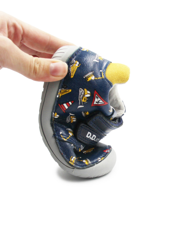 Buty Na Jesień Dla Chłopczyka Koparka Barefoot DD STEP S070-52480B Royal Blue
