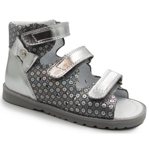 Kapcie korekcyjne dla dziewczynki z wysokim zapiętkiem do przedszkola Bartek 86803-023