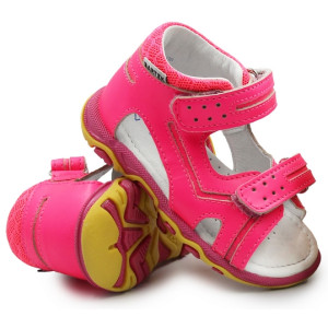 Sportowe sandałki dla...