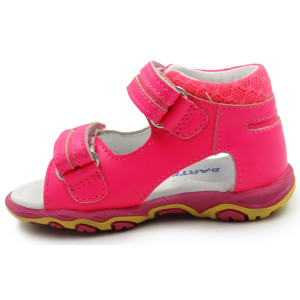 Sportowe sandałki dla dziewczynek na lato ze skóry naturalnej róż Bartek w-71825/NPF