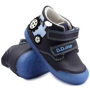 Buty Na Wiosnę Dla Chłopca Świecące w Ciemności Traktor DD STEP S066-42263