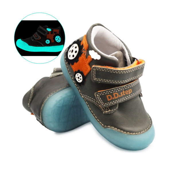 Buty Na Wiosnę Dla Chłopca Świecące W Ciemności DD STEP S066-42263AT
