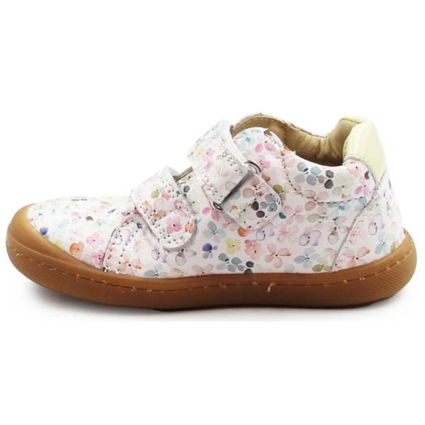Buty Na Wiosnę Dla Dziewczynki Elastyczne w Kwiatuszki Primigi 7900077