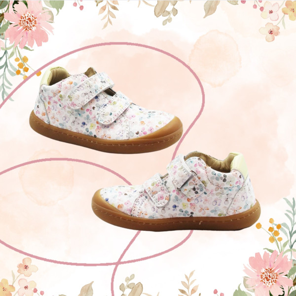 Buty Na Wiosnę Dla Dziewczynki Elastyczne w Kwiatuszki Primigi 7900077