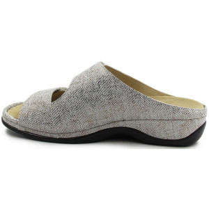 Klapki dla kobiet z miękkiej skóry naturalnej na lato Berkemann Daria 01002-431