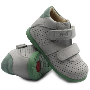 Trzewiki dla chłopca na...