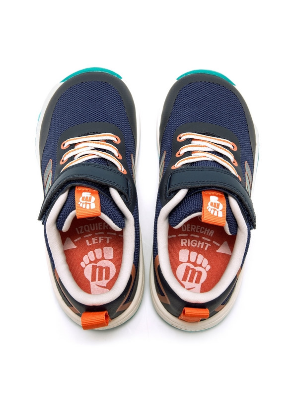 Sportowe buty typu barefoot dla chłopca na wiosnę MTNG 49045-C59432