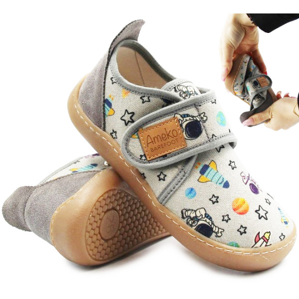 Buty Na Zmianę Do Szkoły i Przedszkola Kapcie Barefoot Ameko Piko Kosmos