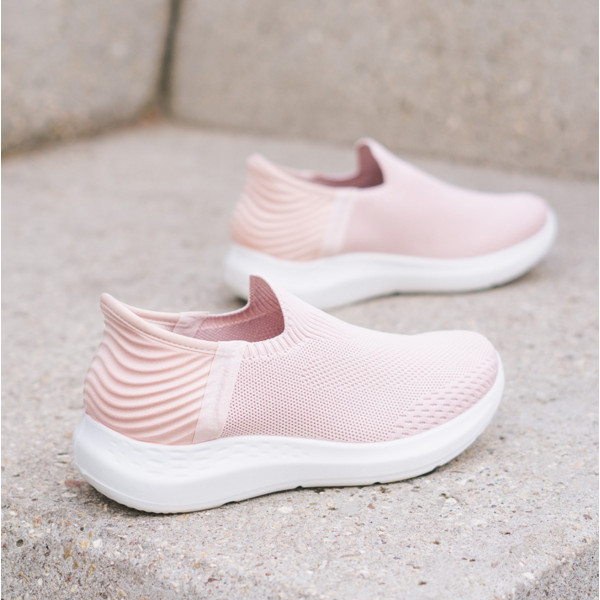 Damskie Buty Na Jesień Sportowe Skechers Wojtyłko 7A25388R Pudrowy Róż Do szkoły