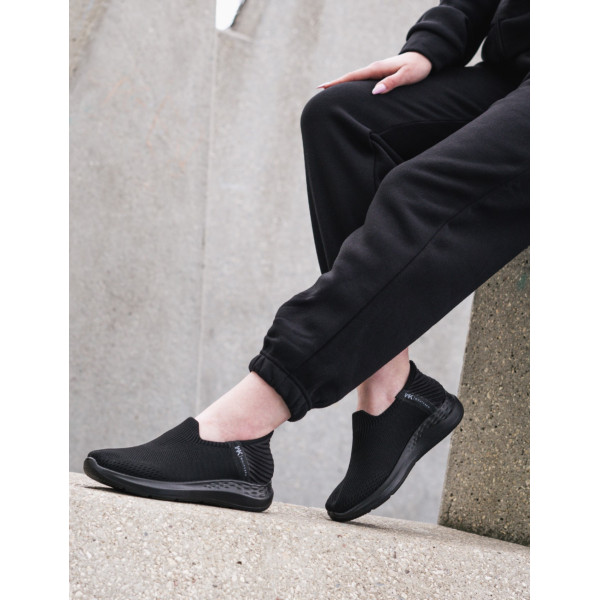 Damskie Buty Na Wiosnę Półbuty Kapcie Do Szkoły Wojtyłko 7A25353C Czarny