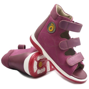 Sandały na lato z wysokim...