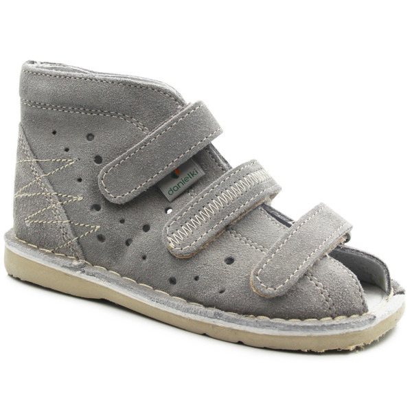 Kapcie profilaktyczne do szkoły przedszkola dla chłopca Danielki