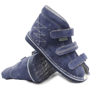 Kapcie z wysokim zapiętkiem...