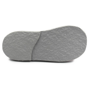 Pierwsze kapcie do przedszkola dla dziewczynek z wysokim zapiętkiem Adamki w serduszka