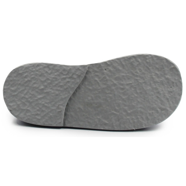 Papcie dla chłopca do przedszkola z obcasem thomasa Adamki