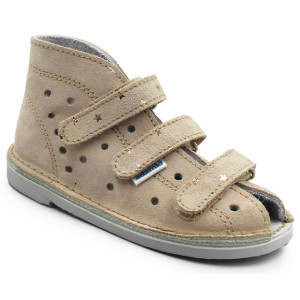 Kapcie korekcyjne dla dziewczynek w gwiazdki do przedszkola szkoły Adamki