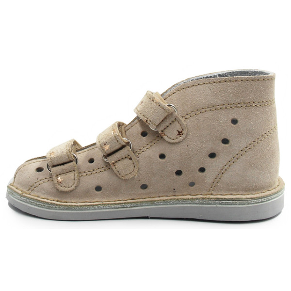 Kapcie korekcyjne dla dziewczynek w gwiazdki do przedszkola szkoły Adamki