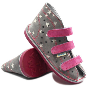 Sandałki dla dziewczynek...