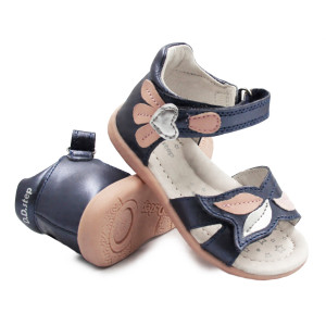 Sandały dla dziewczynki...