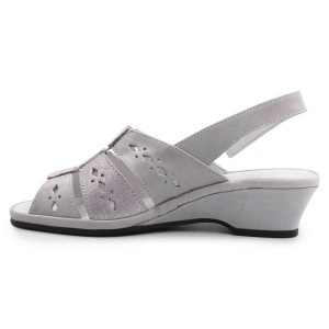 Sandały na koturnie dla kobiet na lato ze skóry naturalnej Suave 710231-59