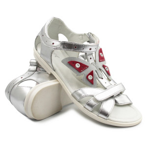 Sandały Dziewczęce Na Lato Srebrne z Motylkiem Bartek w-39209/12d