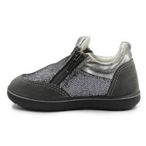 Półbuty Jesienne Dla Dziewczynki Z Brokatem Primigi 8542000