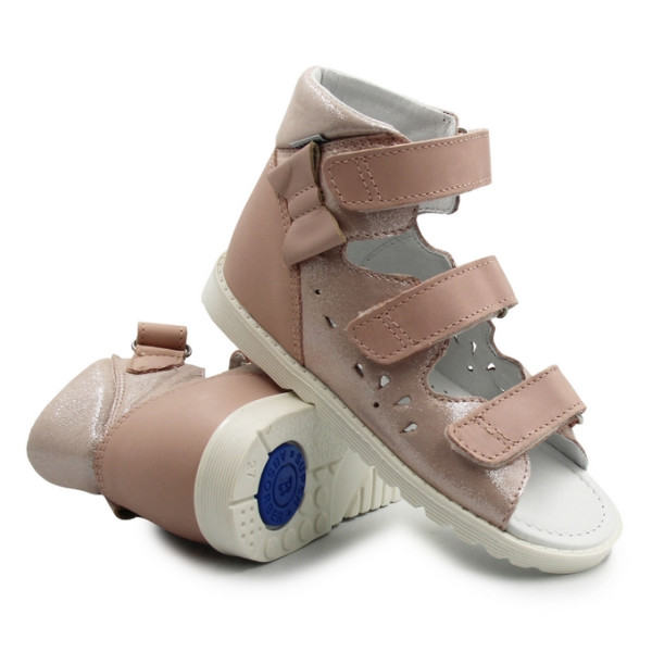 Kapcie z wysokim zapiętkiem i obcasem thomasa do szkoły Bartek 86803-029