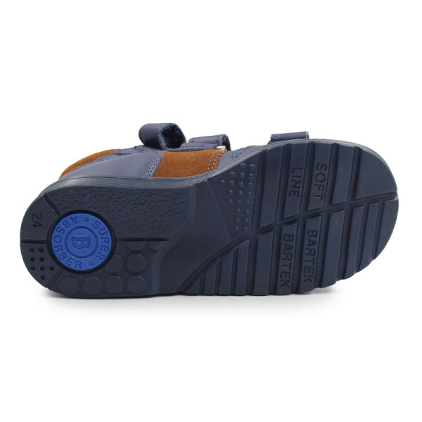 Sandały dla chłopca z wysokim zapiętkiem do szkoły i przedszkola Bartek 81804-026