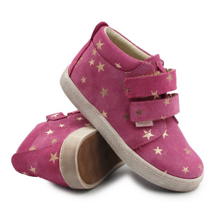 Buty wiosenne w gwiazdki...