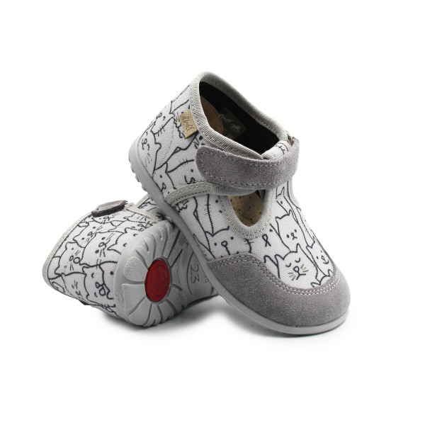 Dziecięce Kapcie Do Przedszkola w Kotki Szare Emel EK 5221-3