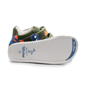 Buty Dziecięce Na Jesień Dla Chłopczyka Podeszwa Barefoot Świecące w Ciemności DD STEP S073-52875AZ Khaki