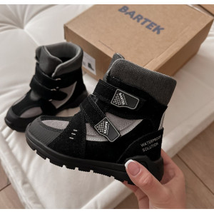 Wodoodporne Buty Dla Chłopca na Jesień i Zimę Czarne Bartek 88006-71
