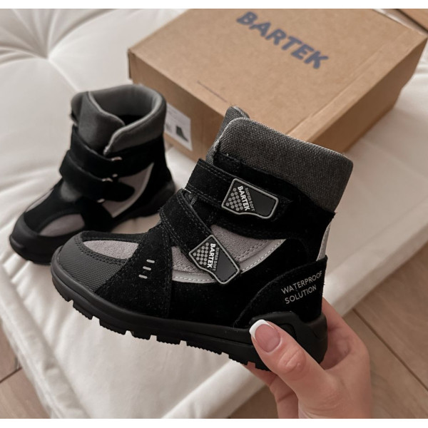 Wodoodporne Buty Dla Chłopca na Jesień i Zimę Czarne Bartek 88006-71