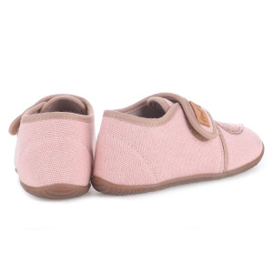 Różowe Kapcie Dla Dziewczynek Do Szkoły i Przedszkola z Serduszkiem Emel ek5000a-24