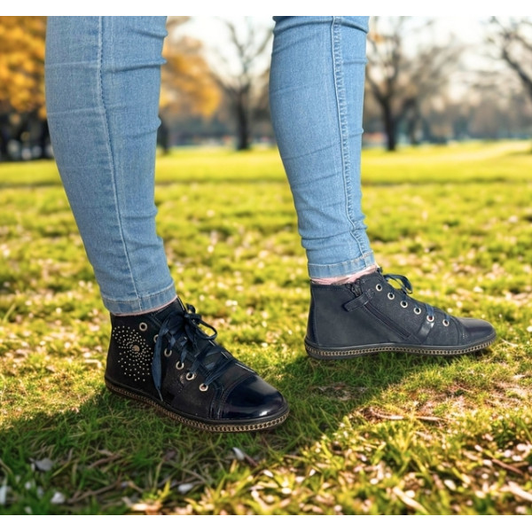 Młodzieżowe Granatowe Trampki Sznurowane Na Wiosnę Do Szkoły Bartek W-77254/SZ/0S9