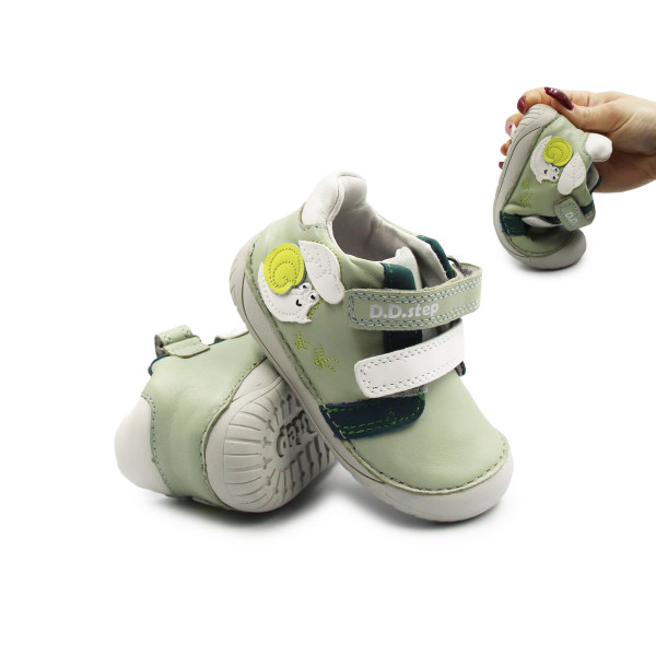 Wiosenne Buty Dziecięce Na Rzep DD STEP S070-61995B Mocha