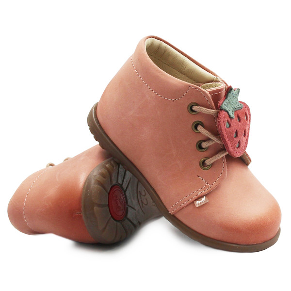 Trzewiki z truskawką dla dziewczynki do nauki chodzenia Emel es 562l-1