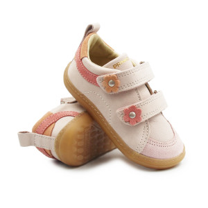 Buty Na Wiosnę Dla Dziewczynek Kwiatuszki Barefoot Primigi 1410100