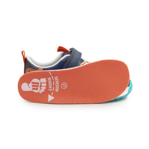 Sportowe buty typu barefoot dla chłopca na wiosnę MTNG 49045-C59432